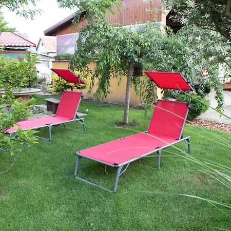 Zserbo Apartman- Apartment Poroszlo